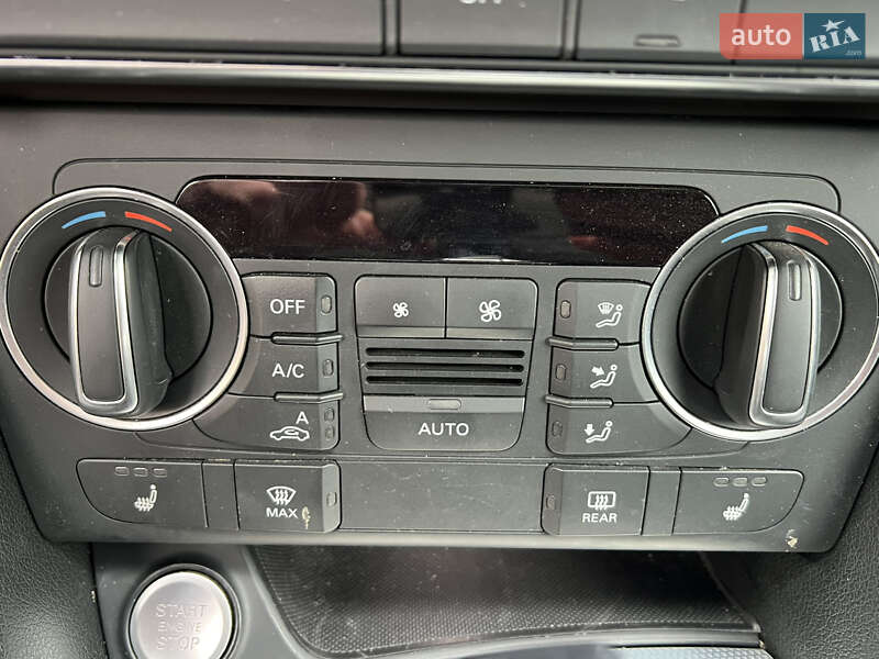 Позашляховик / Кросовер Audi Q3 2017 в Києві