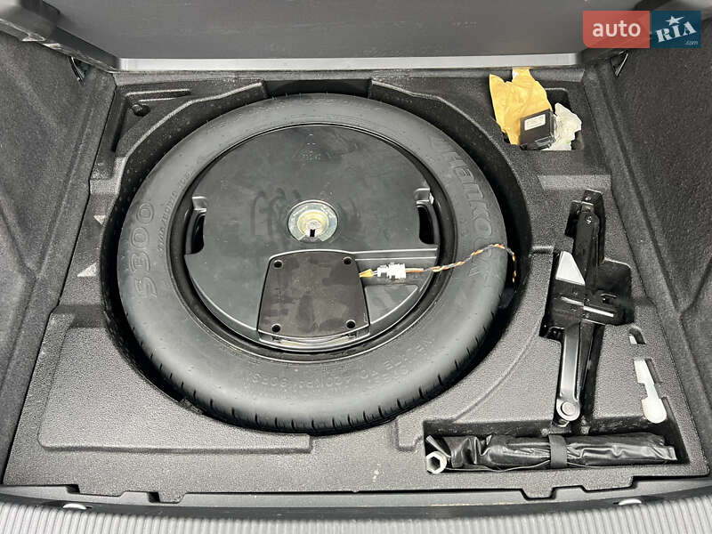 Позашляховик / Кросовер Audi Q3 2017 в Києві