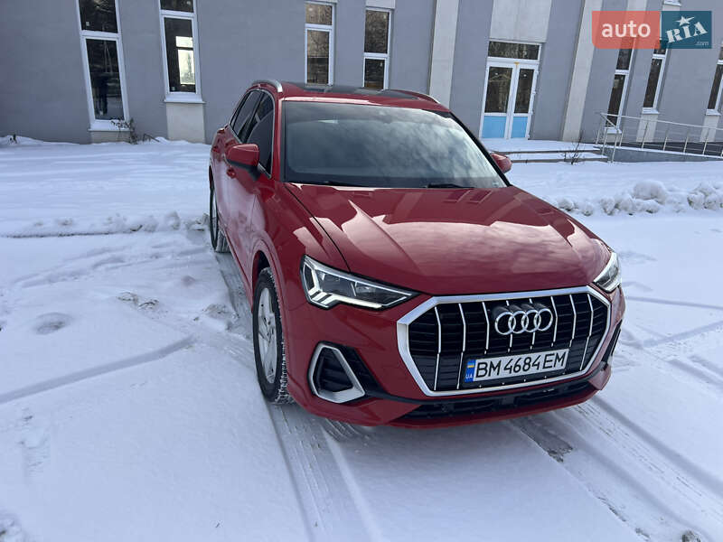Внедорожник / Кроссовер Audi Q3 2019 в Сумах