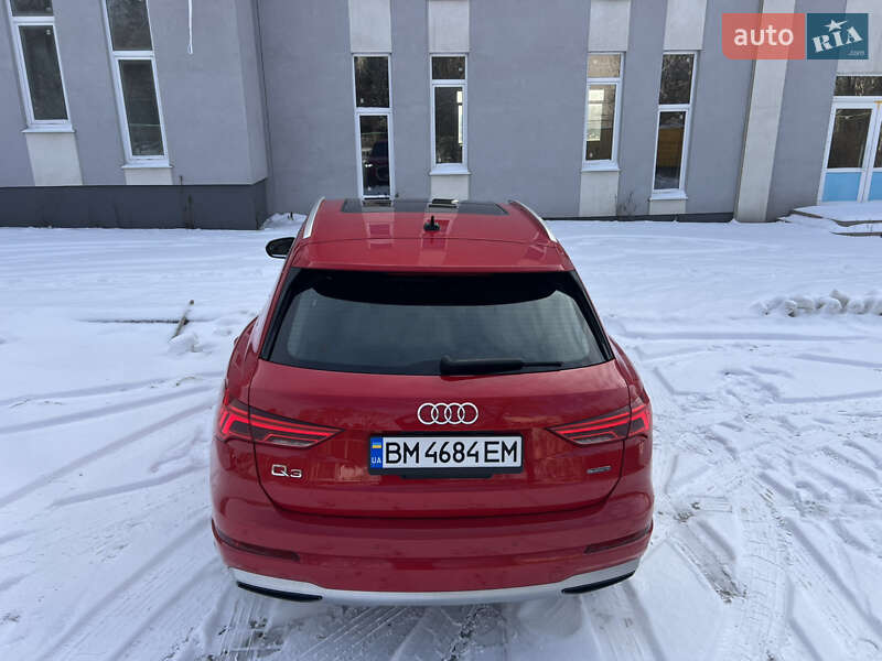 Внедорожник / Кроссовер Audi Q3 2019 в Сумах