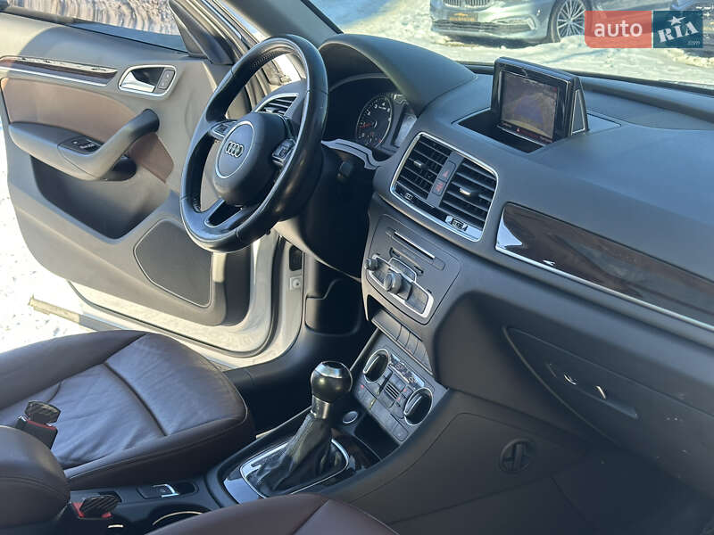 Позашляховик / Кросовер Audi Q3 2015 в Харкові