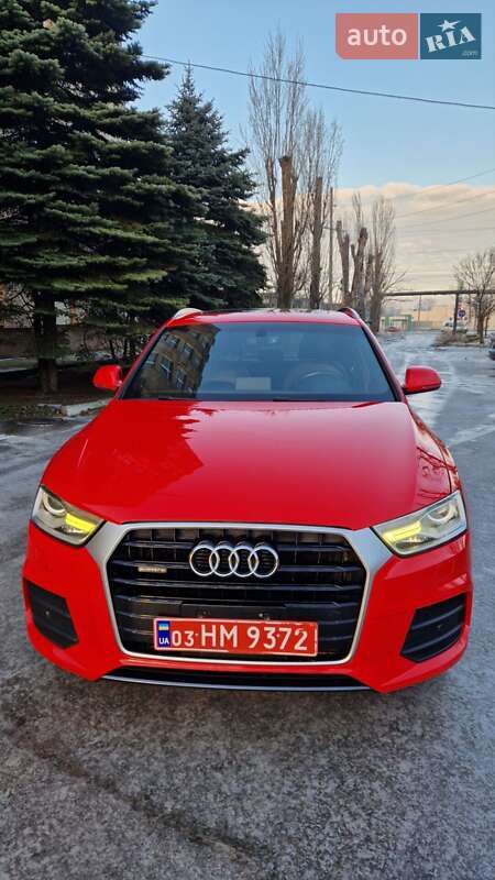 Внедорожник / Кроссовер Audi Q3 2016 в Николаеве