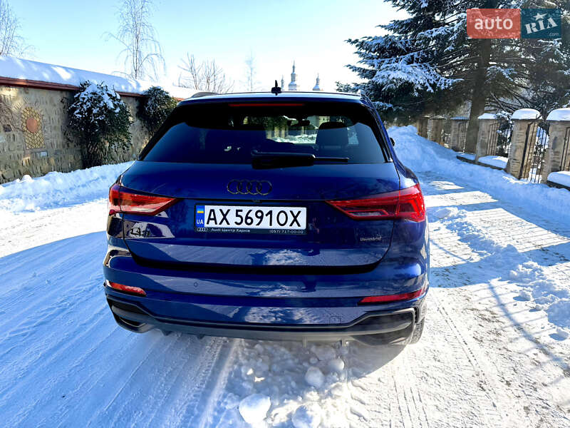 Позашляховик / Кросовер Audi Q3 2024 в Чернівцях