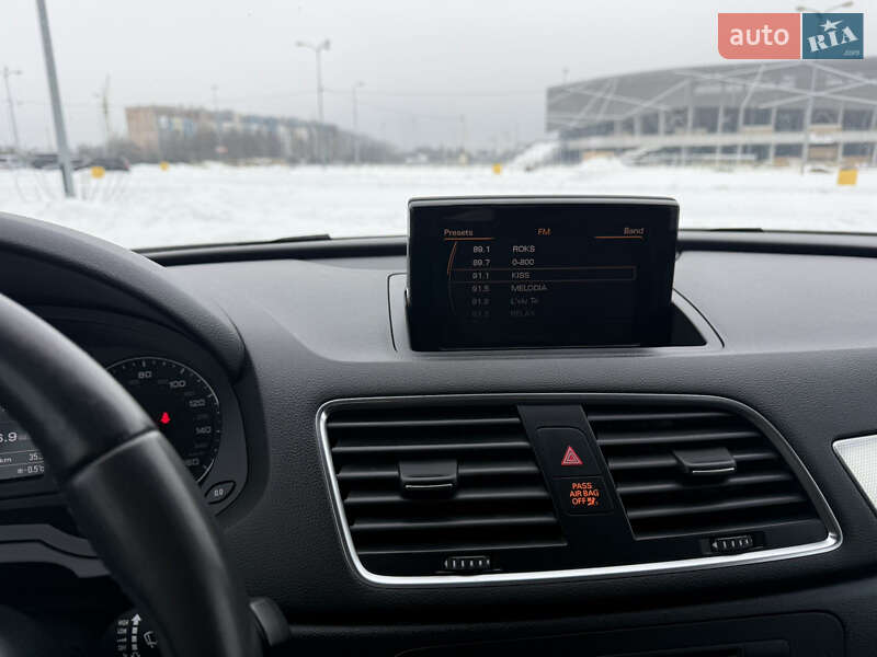 Позашляховик / Кросовер Audi Q3 2015 в Львові