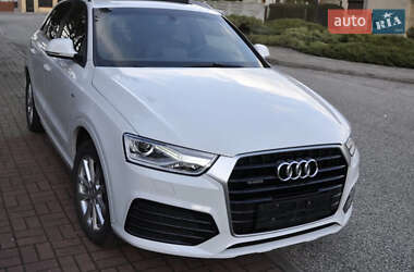 Внедорожник / Кроссовер Audi Q3 2017 в Киеве