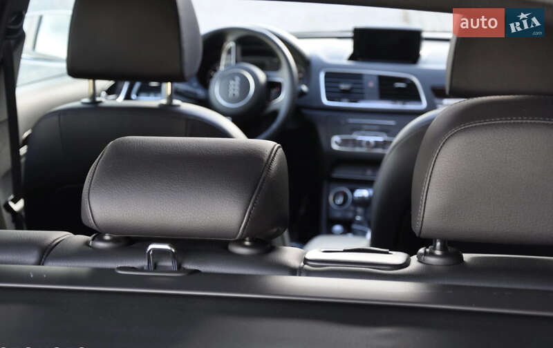 Позашляховик / Кросовер Audi Q3 2017 в Києві