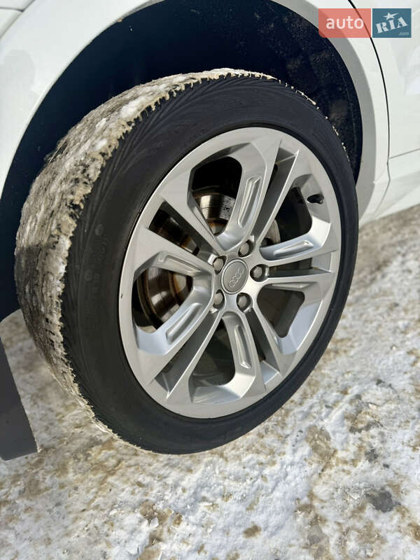 Внедорожник / Кроссовер Audi Q3 2017 в Харькове фото 23 Внедорожник / Кроссовер Audi Q3 2017 в Харькове