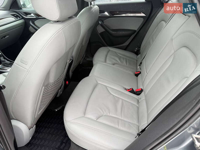 Внедорожник / Кроссовер Audi Q3 2016 в Стрые