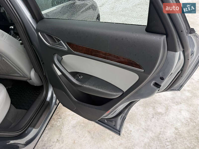 Внедорожник / Кроссовер Audi Q3 2016 в Стрые