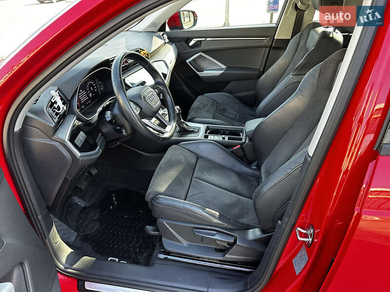 Позашляховик / Кросовер Audi Q3 2020 в Дніпрі фото 14 Позашляховик / Кросовер Audi Q3 2020 в Дніпрі