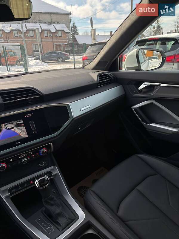 Позашляховик / Кросовер Audi Q3 2020 в Стрию