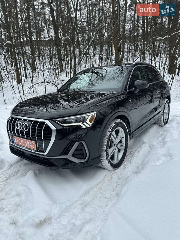 Позашляховик / Кросовер Audi Q3 2023 в Києві фото 10 Позашляховик / Кросовер Audi Q3 2023 в Києві