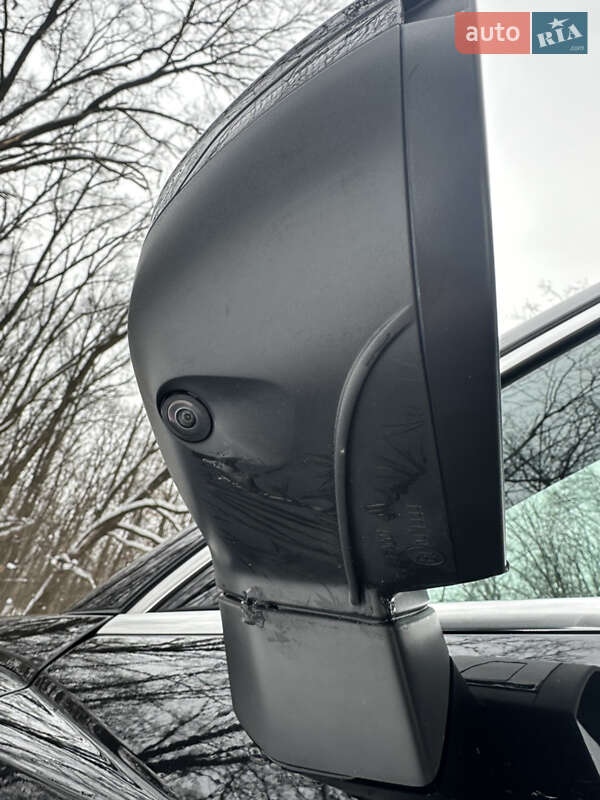 Позашляховик / Кросовер Audi Q3 2023 в Києві фото 22 Позашляховик / Кросовер Audi Q3 2023 в Києві