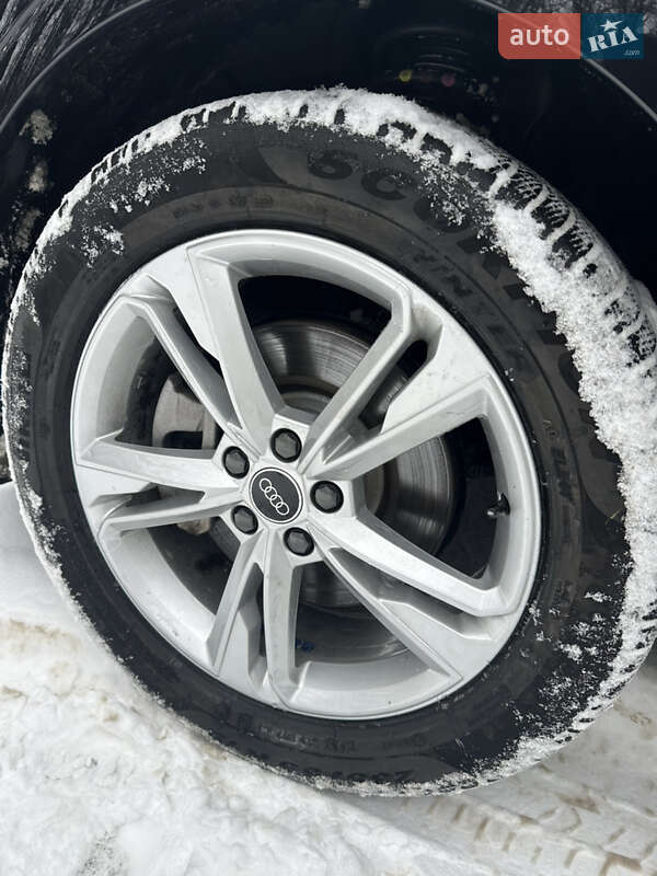 Позашляховик / Кросовер Audi Q3 2023 в Києві фото 31 Позашляховик / Кросовер Audi Q3 2023 в Києві