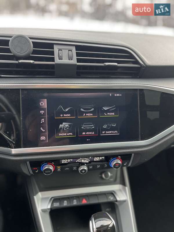 Позашляховик / Кросовер Audi Q3 2019 в Житомирі