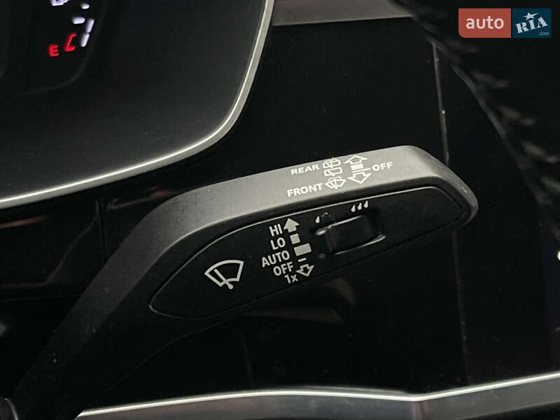 Позашляховик / Кросовер Audi Q3 2019 в Києві