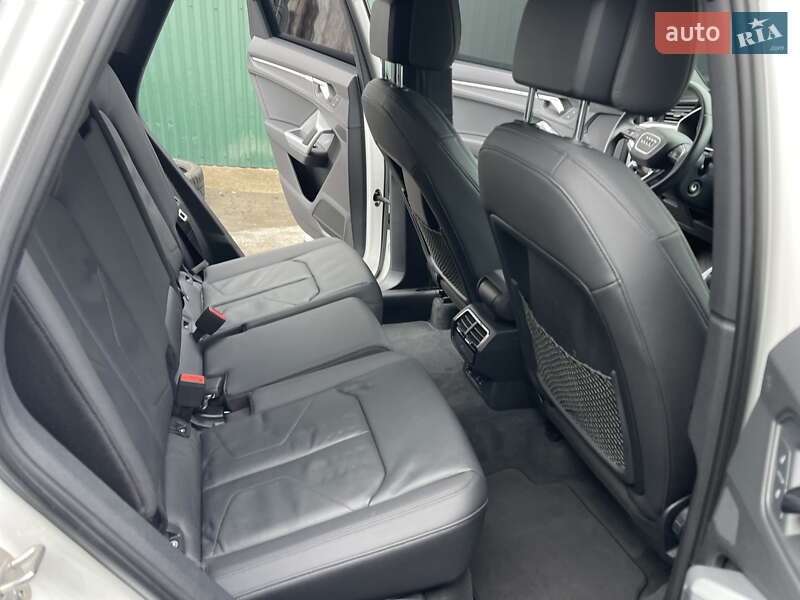 Позашляховик / Кросовер Audi Q3 2019 в Луцьку