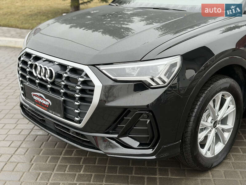 Позашляховик / Кросовер Audi Q3 2023 в Одесі