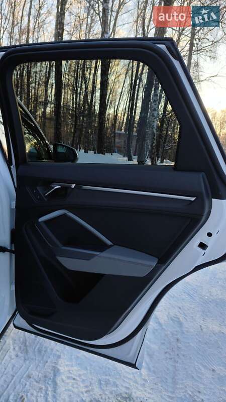 Внедорожник / Кроссовер Audi Q3 2024 в Хмельницком фото 20 Внедорожник / Кроссовер Audi Q3 2024 в Хмельницком