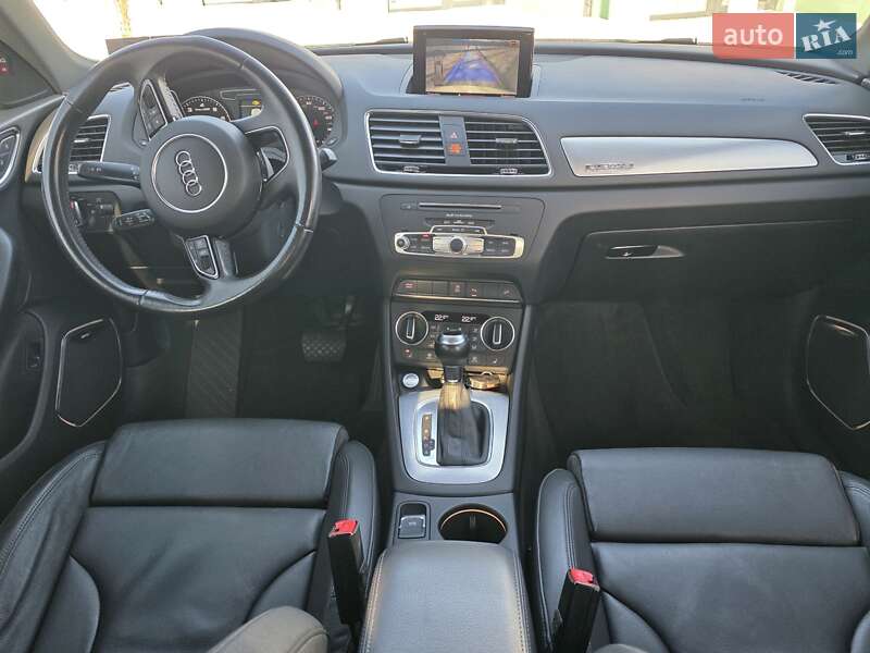 Позашляховик / Кросовер Audi Q3 2016 в Ірпені