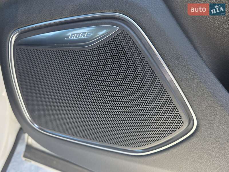 Позашляховик / Кросовер Audi Q3 2016 в Ірпені