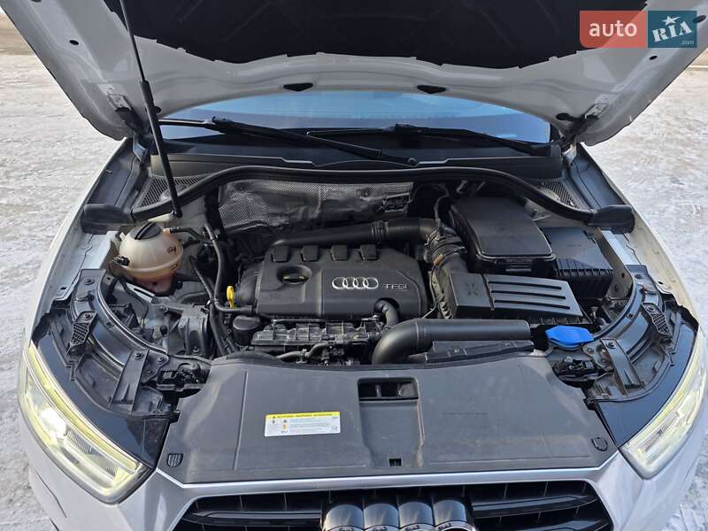 Позашляховик / Кросовер Audi Q3 2016 в Ірпені