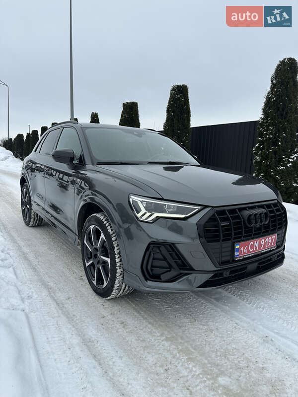Позашляховик / Кросовер Audi Q3 2024 в Тернополі