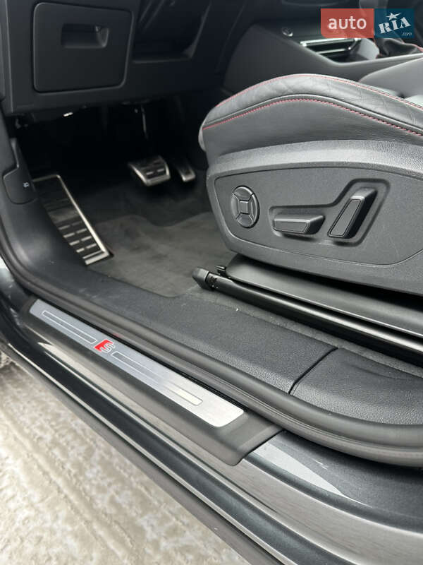 Позашляховик / Кросовер Audi Q3 2024 в Тернополі