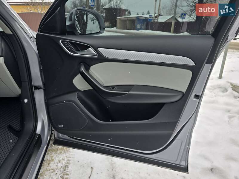 Позашляховик / Кросовер Audi Q3 2014 в Києві