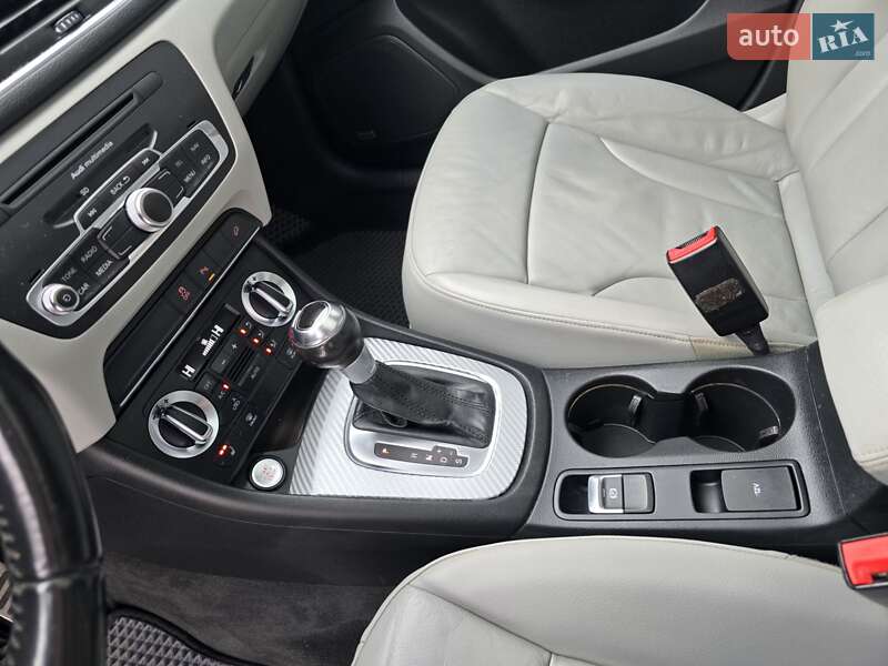 Позашляховик / Кросовер Audi Q3 2014 в Києві