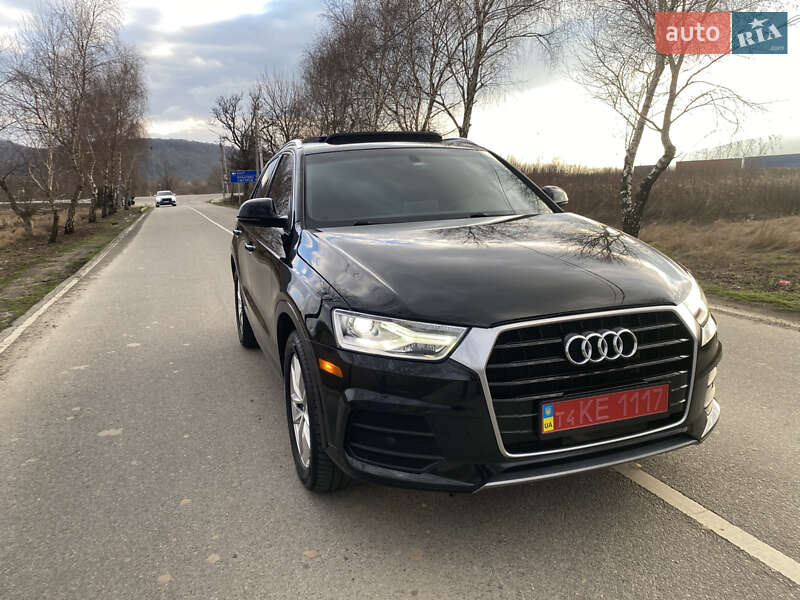 Позашляховик / Кросовер Audi Q3 2016 в Хусті