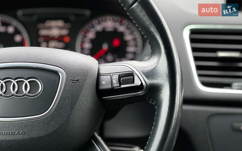 Внедорожник / Кроссовер Audi Q3 2016 в Львове