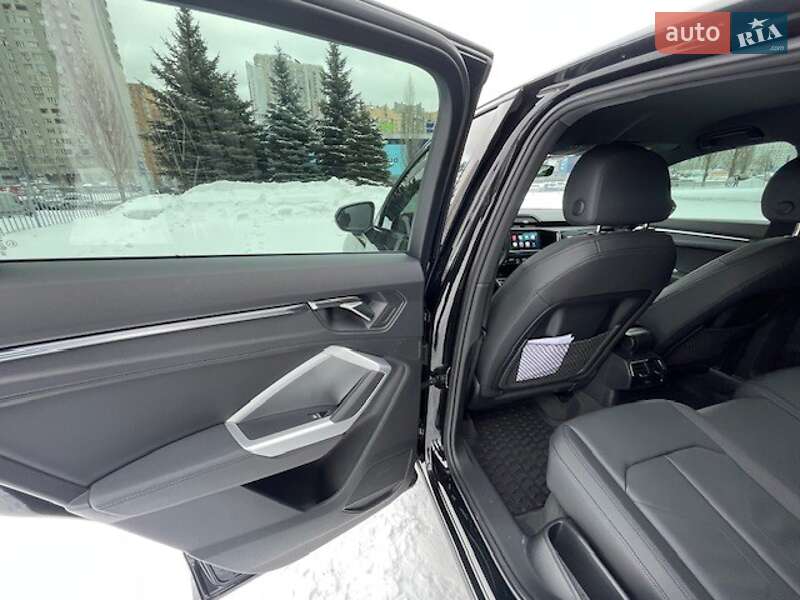 Внедорожник / Кроссовер Audi Q3 2025 в Киеве фото 59 Внедорожник / Кроссовер Audi Q3 2025 в Киеве