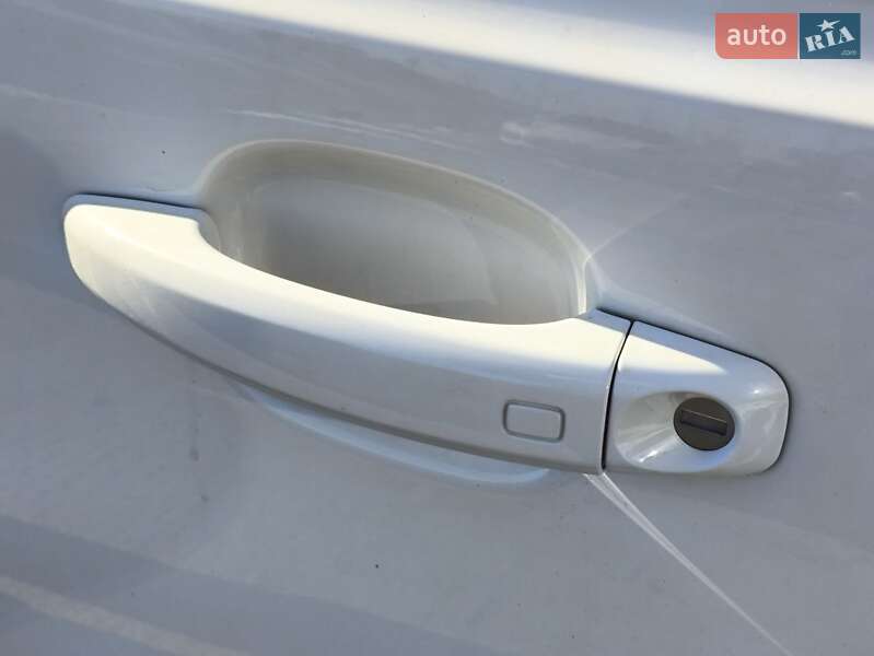 Позашляховик / Кросовер Audi Q3 2018 в Києві фото 11 Позашляховик / Кросовер Audi Q3 2018 в Києві