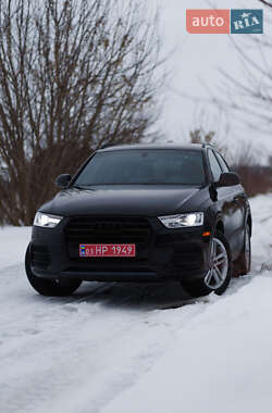 Внедорожник / Кроссовер Audi Q3 2016 в Дубно