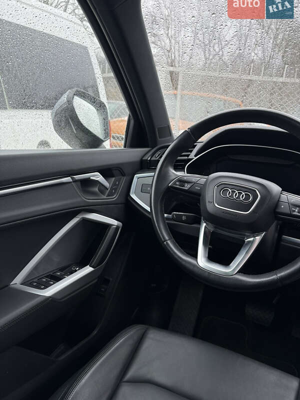 Внедорожник / Кроссовер Audi Q3 2021 в Виннице фото 21 Внедорожник / Кроссовер Audi Q3 2021 в Виннице
