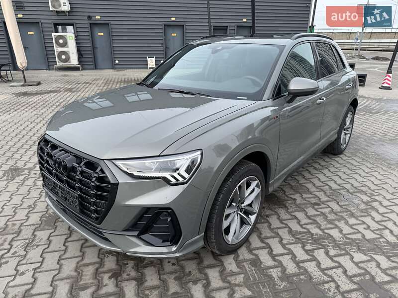 Позашляховик / Кросовер Audi Q3 2024 в Києві фото 12 Позашляховик / Кросовер Audi Q3 2024 в Києві