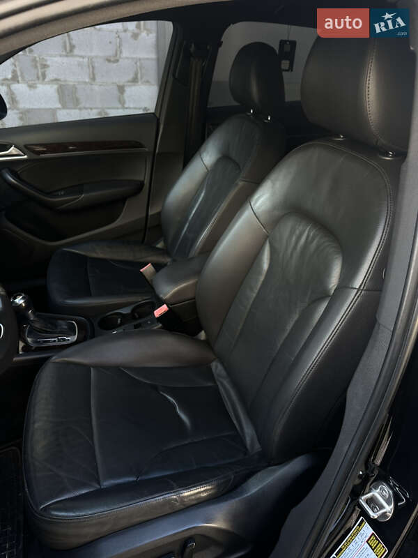 Позашляховик / Кросовер Audi Q3 2015 в Житомирі фото 11 Позашляховик / Кросовер Audi Q3 2015 в Житомирі