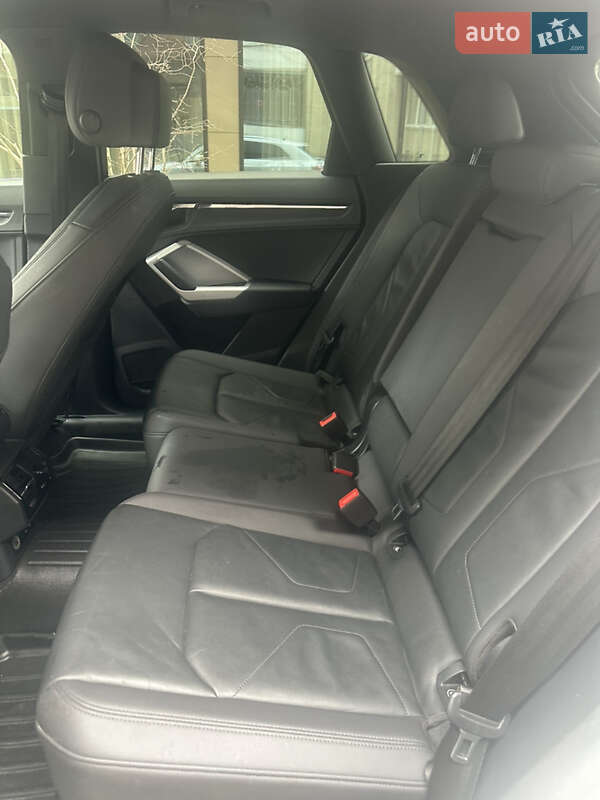 Позашляховик / Кросовер Audi Q3 2020 в Львові