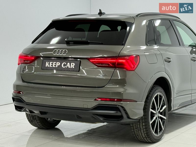 Позашляховик / Кросовер Audi Q3 2020 в Одесі