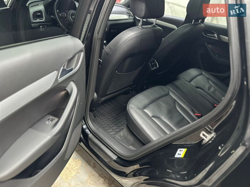 Позашляховик / Кросовер Audi Q3 2016 в Тернополі