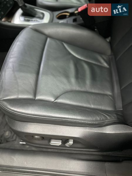 Позашляховик / Кросовер Audi Q3 2016 в Тернополі