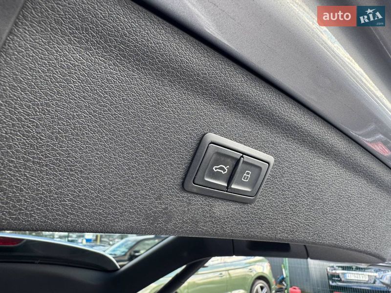 Позашляховик / Кросовер Audi Q3 2016 в Києві