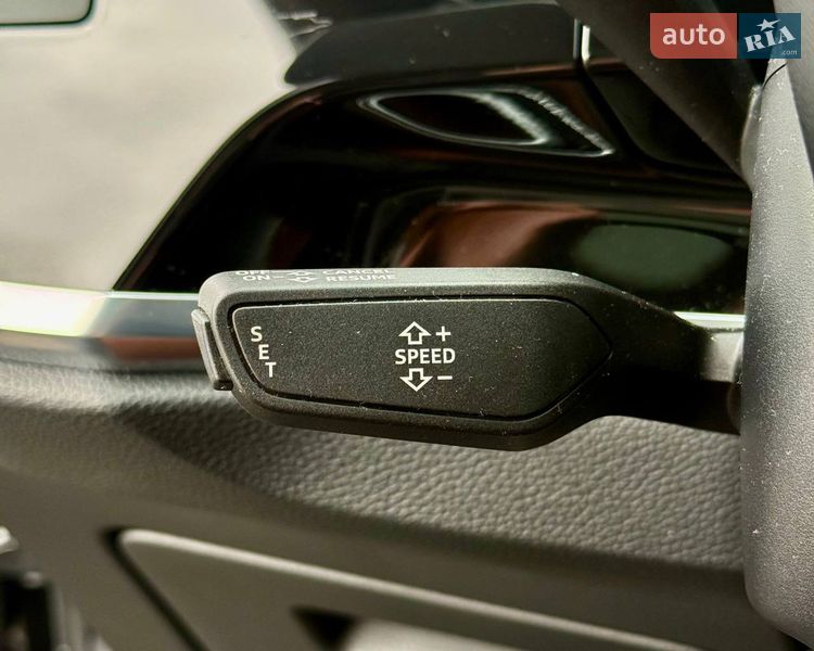 Внедорожник / Кроссовер Audi Q3 2019 в Киеве