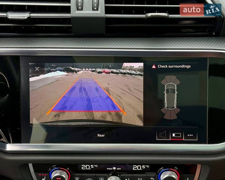 Внедорожник / Кроссовер Audi Q3 2019 в Киеве