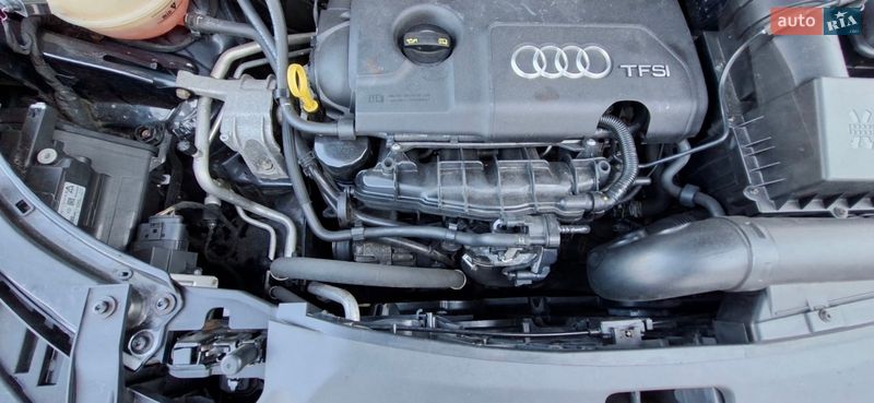 Позашляховик / Кросовер Audi Q3 2015 в Луцьку