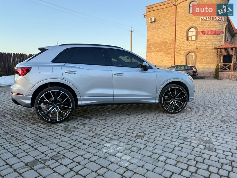 Позашляховик / Кросовер Audi Q3 2020 в Тернополі
