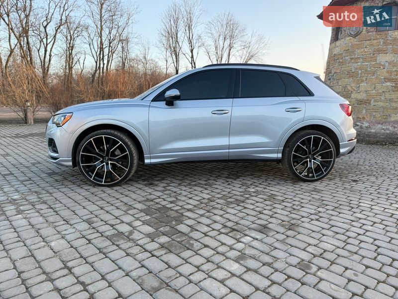 Позашляховик / Кросовер Audi Q3 2020 в Тернополі