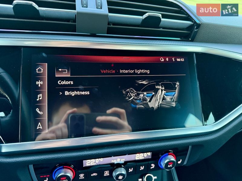 Внедорожник / Кроссовер Audi Q3 2020 в Киеве