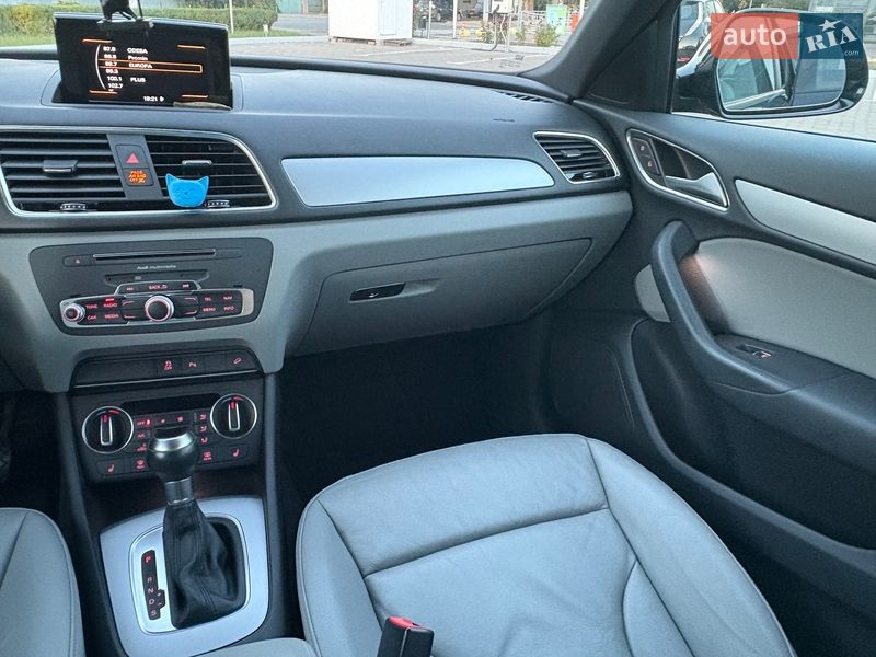 Внедорожник / Кроссовер Audi Q3 2017 в Одессе